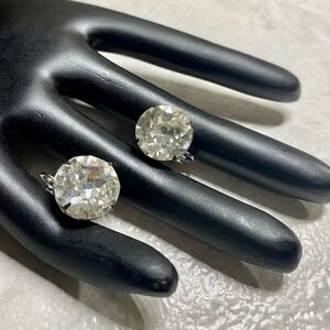 𝅺VINTAGE Castlecliff earrings 